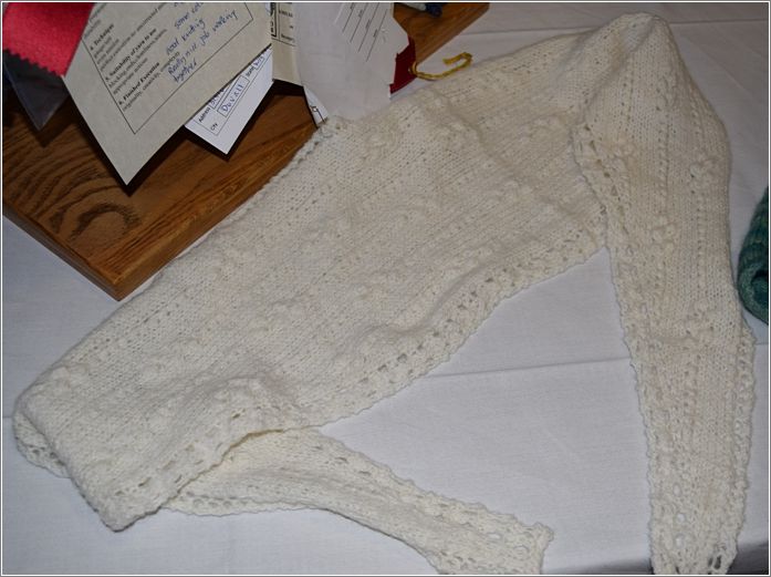 Laurels elegant scarf. Photo: Peggy Lundquist.